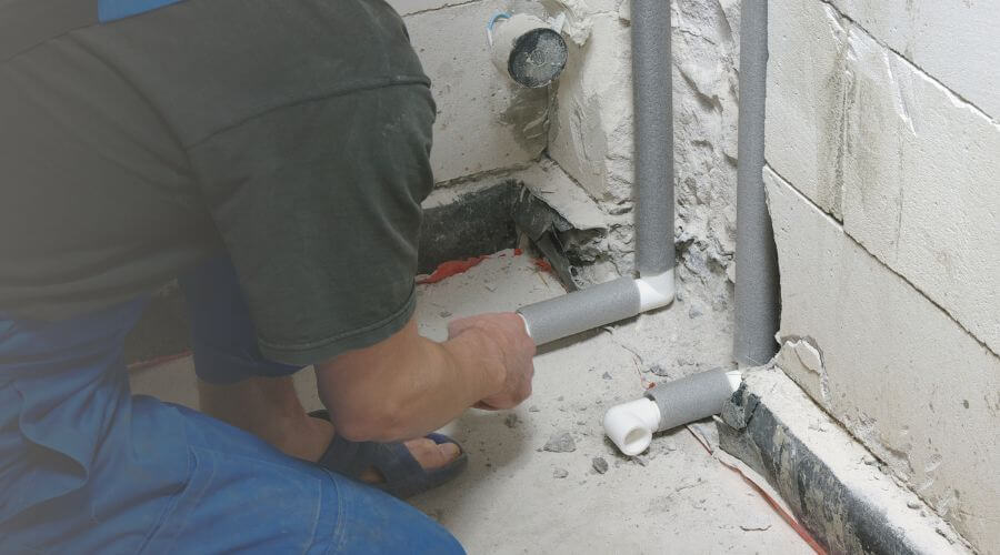 Expert burst pipe repair services in Uniopolis, OH